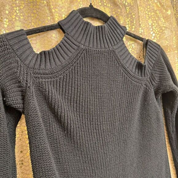 Abercrombie & Fitch Black Cold Shoulder Long Sleeve Sweater Dress XS - Picture 3 of 8